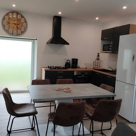 Gite De Kerampif Villa Pluherlin Bagian luar foto
